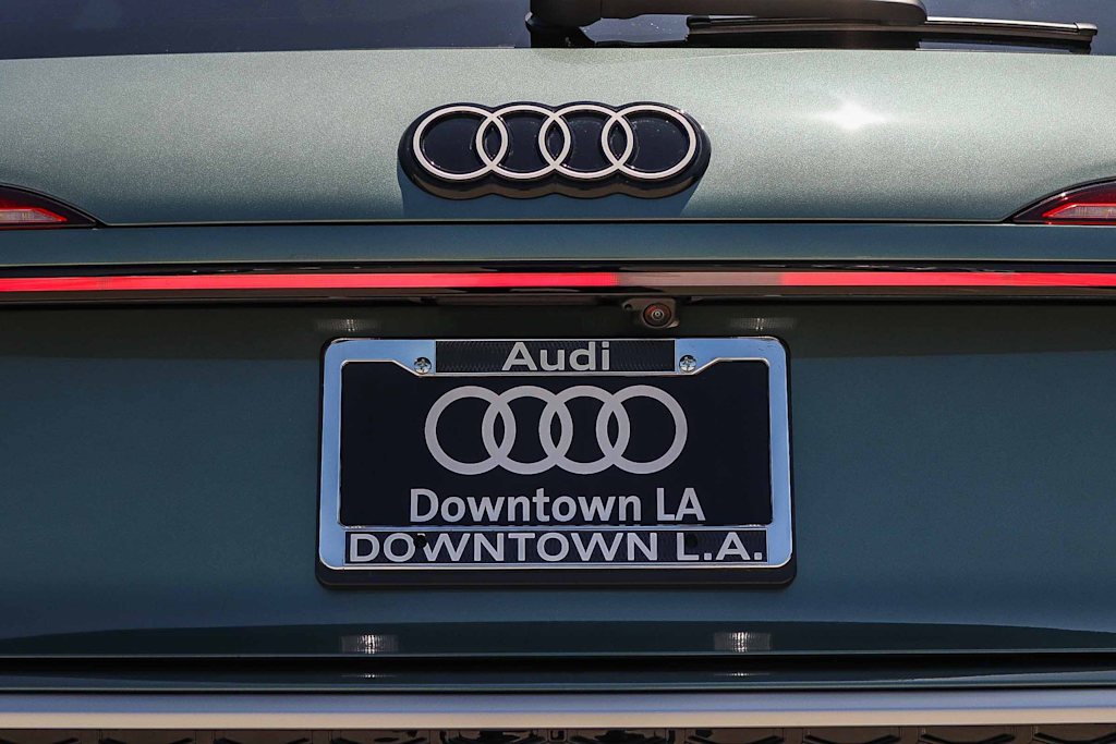 Thumbnail: 2026 Audi Q3 - 21