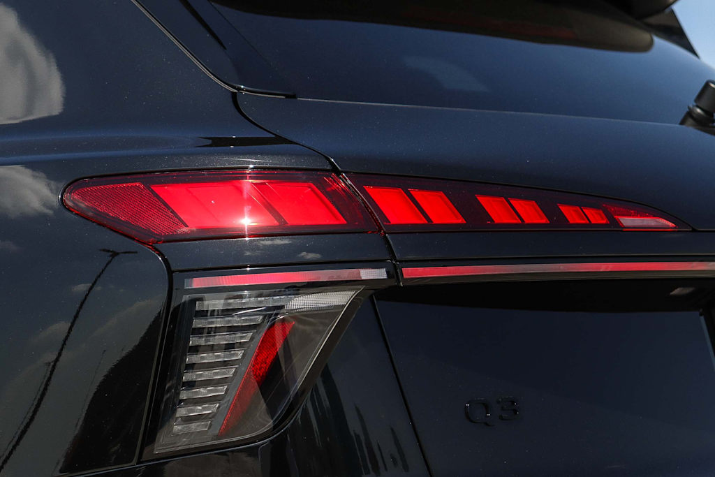 Thumbnail: 2026 Audi Q3 - 22