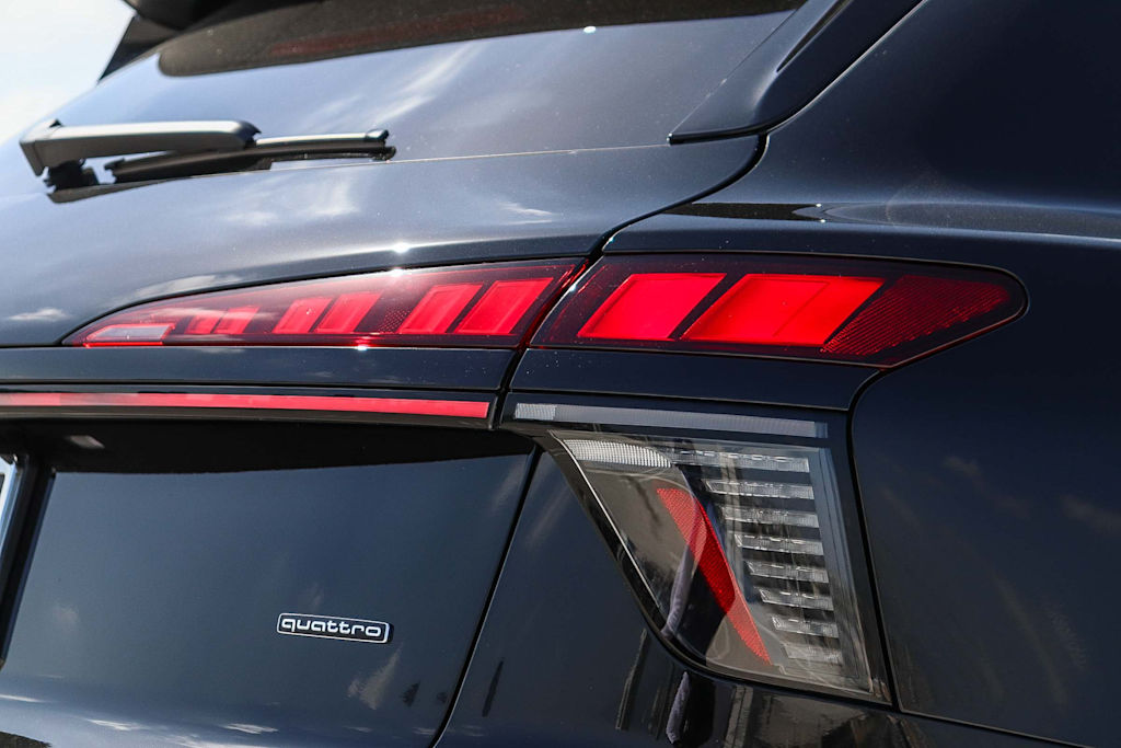 Thumbnail: 2026 Audi Q3 - 21