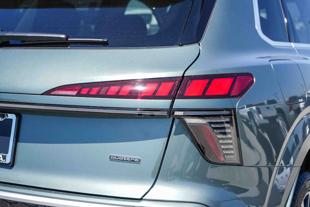 Thumbnail: 2026 Audi Q3 - 23