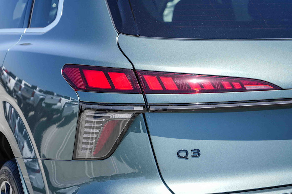 Thumbnail: 2026 Audi Q3 - 22