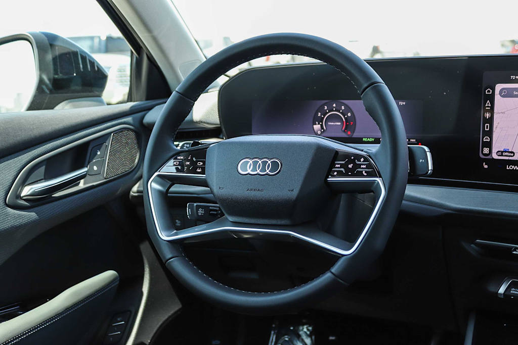 Thumbnail: 2026 Audi Q3 - 9