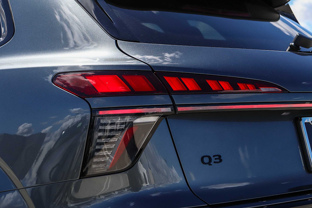 Thumbnail: 2026 Audi Q3 - 24