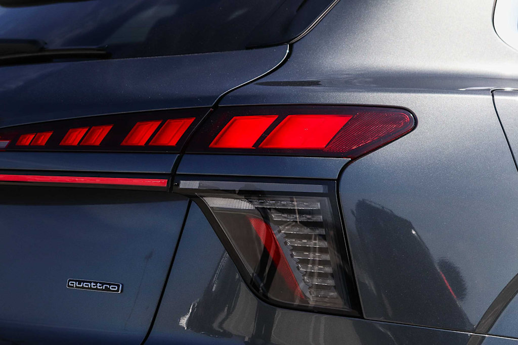 Thumbnail: 2026 Audi Q3 - 21