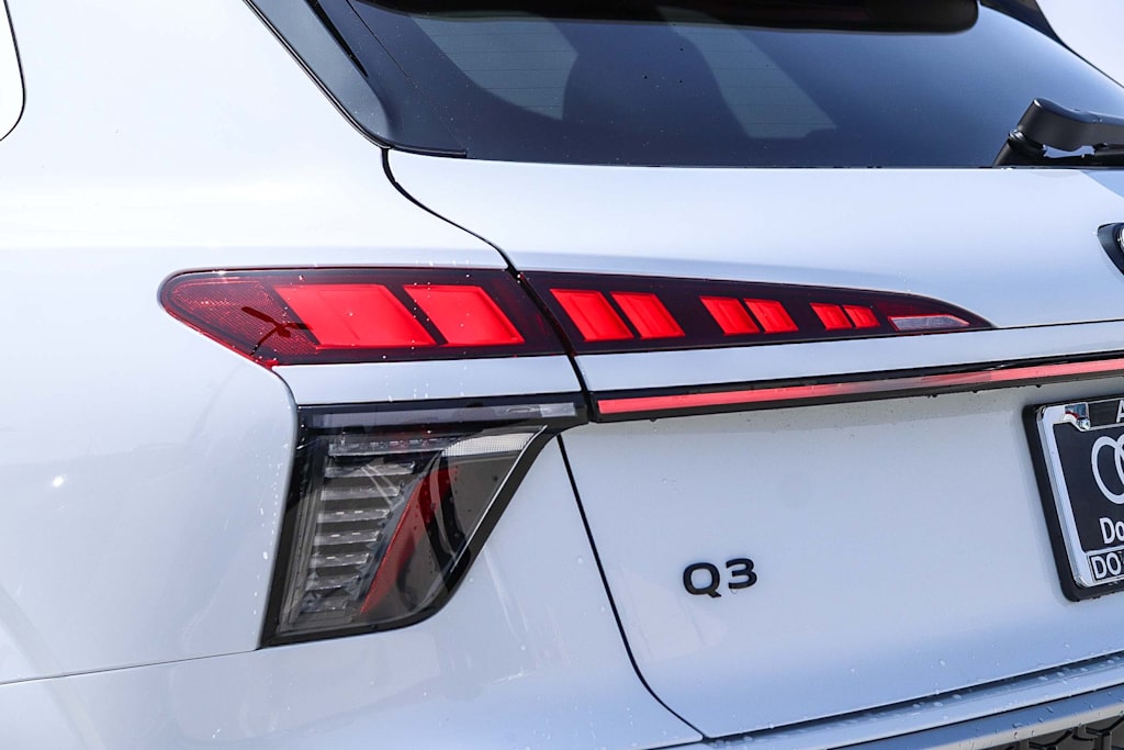 Thumbnail: 2026 Audi Q3 - 22
