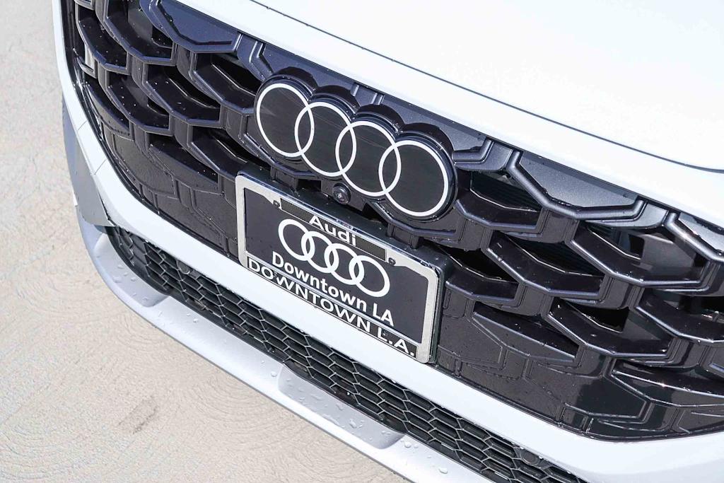 Thumbnail: 2026 Audi Q3 - 6
