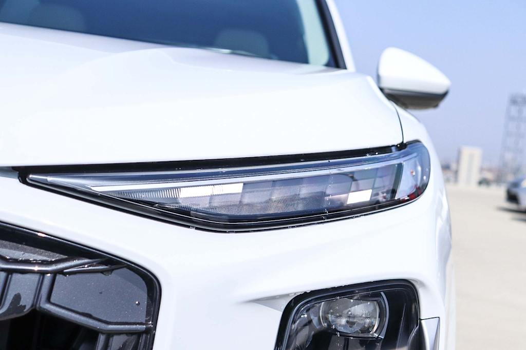 Thumbnail: 2026 Audi Q3 - 18