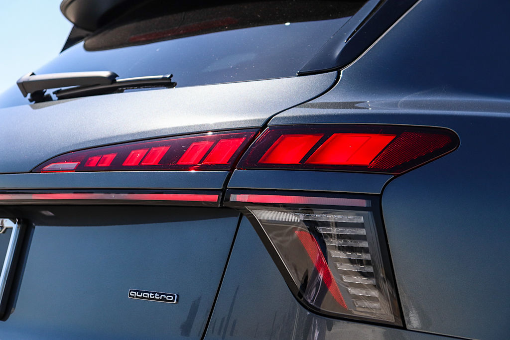 Thumbnail: 2026 Audi Q3 - 20
