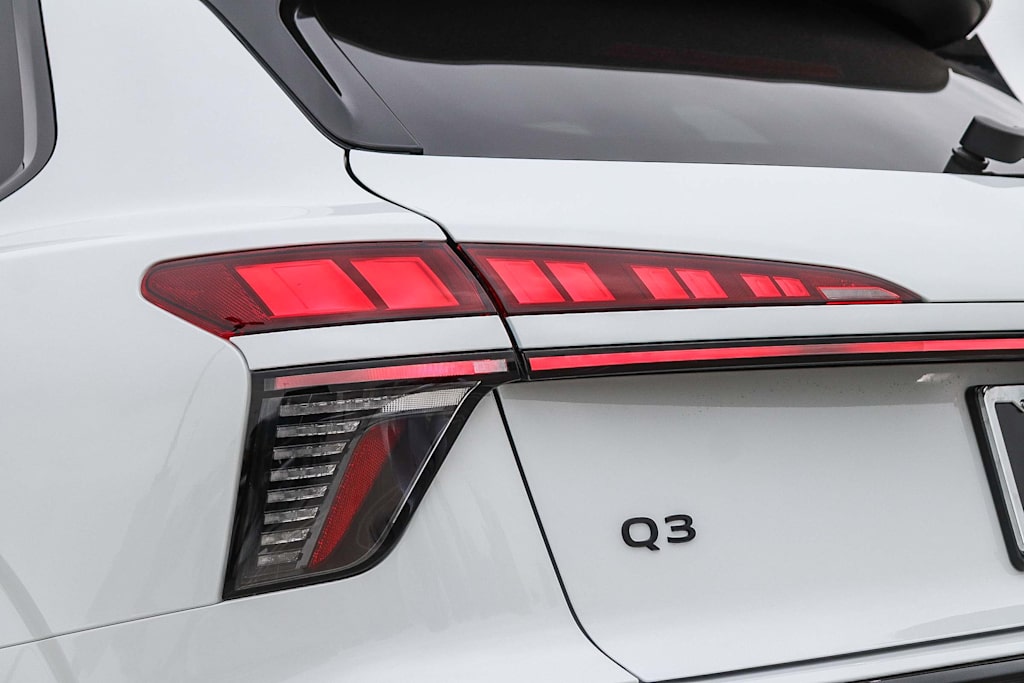 Thumbnail: 2026 Audi Q3 - 22