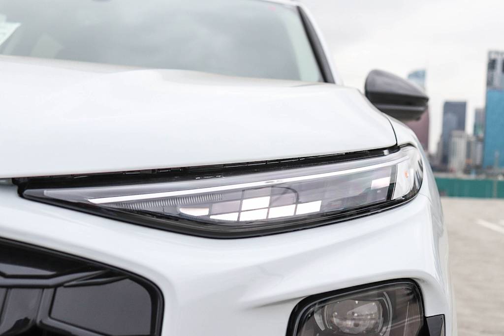 Thumbnail: 2026 Audi Q3 - 18