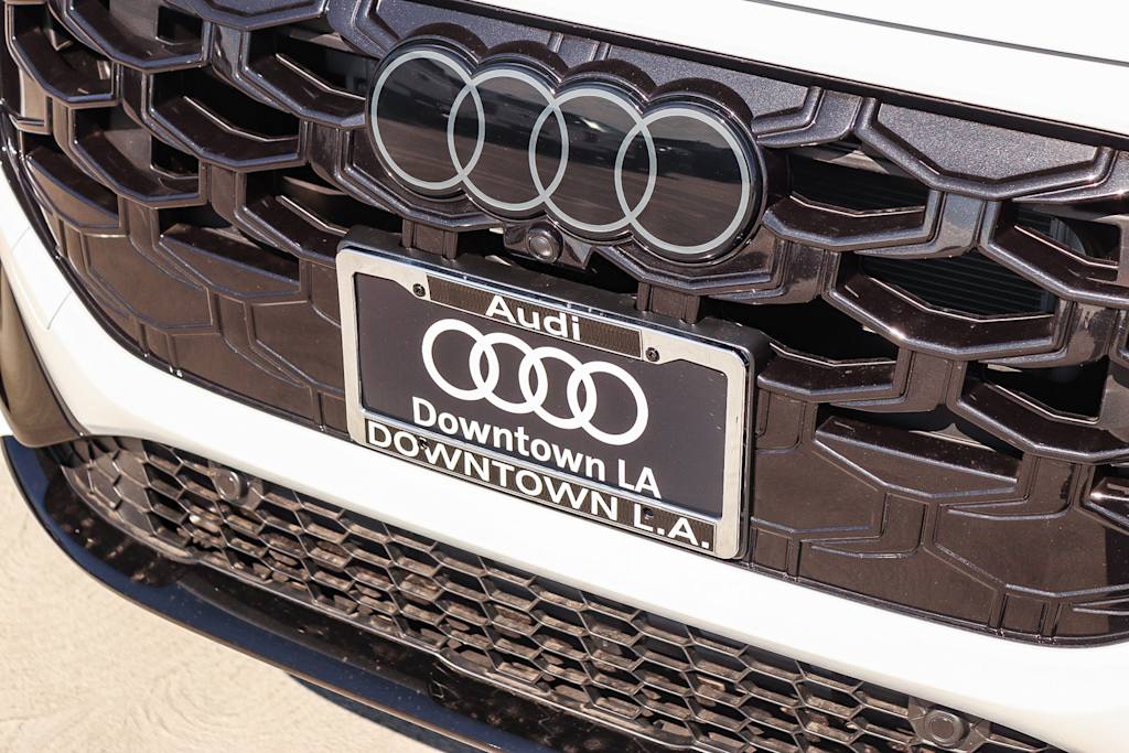 Thumbnail: 2026 Audi Q3 - 6