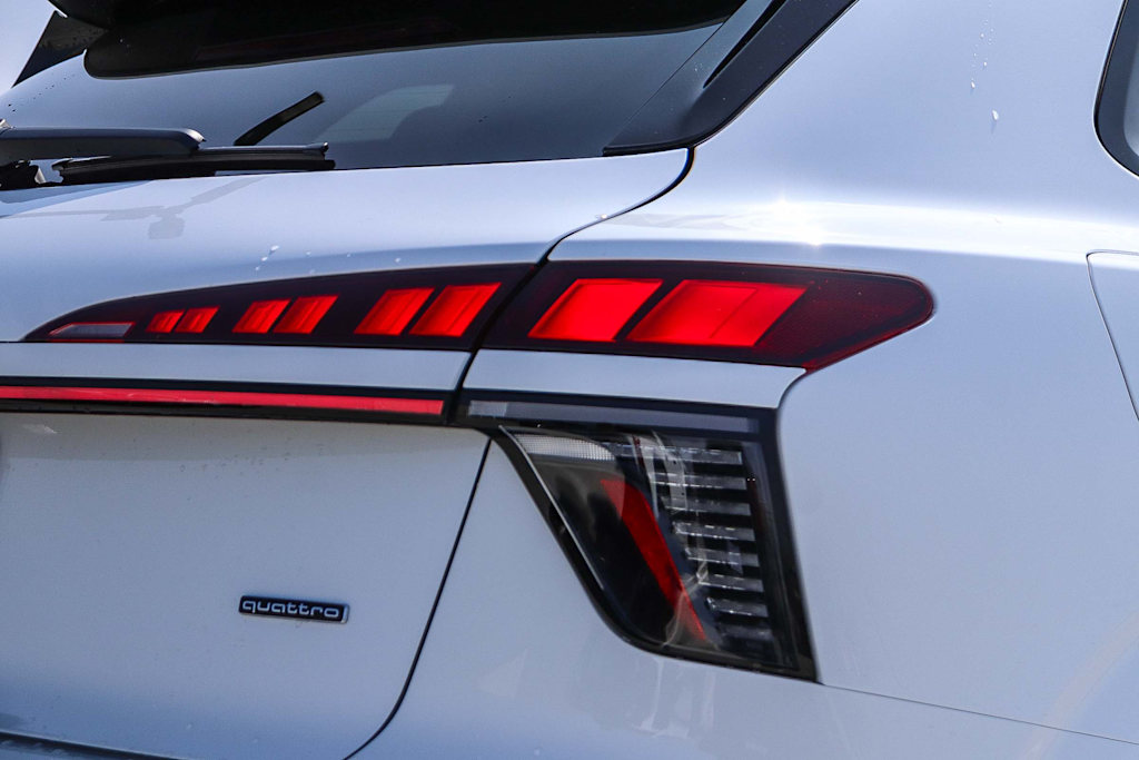 Thumbnail: 2026 Audi Q3 - 22