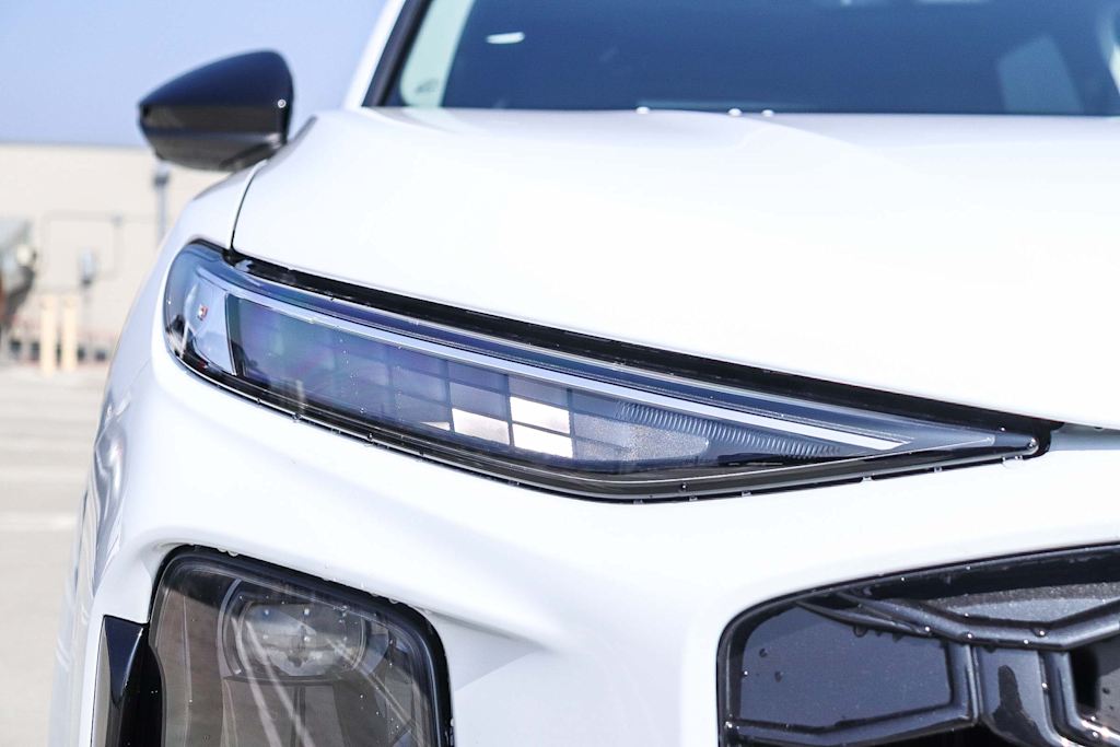 Thumbnail: 2026 Audi Q3 - 21
