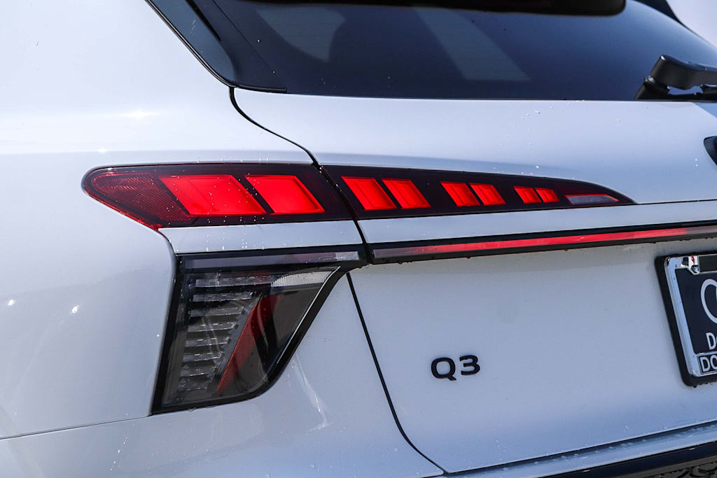 Thumbnail: 2026 Audi Q3 - 24