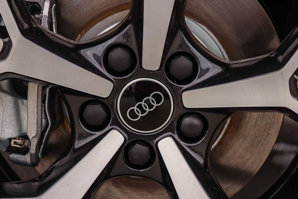 Thumbnail: 2026 Audi Q3 - 24