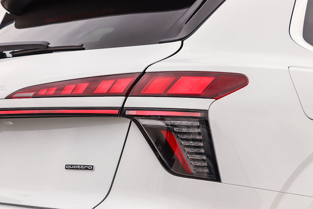 Thumbnail: 2026 Audi Q3 - 21