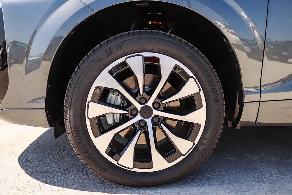 Thumbnail: 2026 Audi Q3 - 23