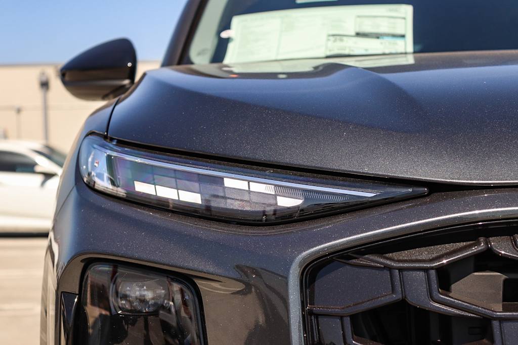 Thumbnail: 2026 Audi Q3 - 19