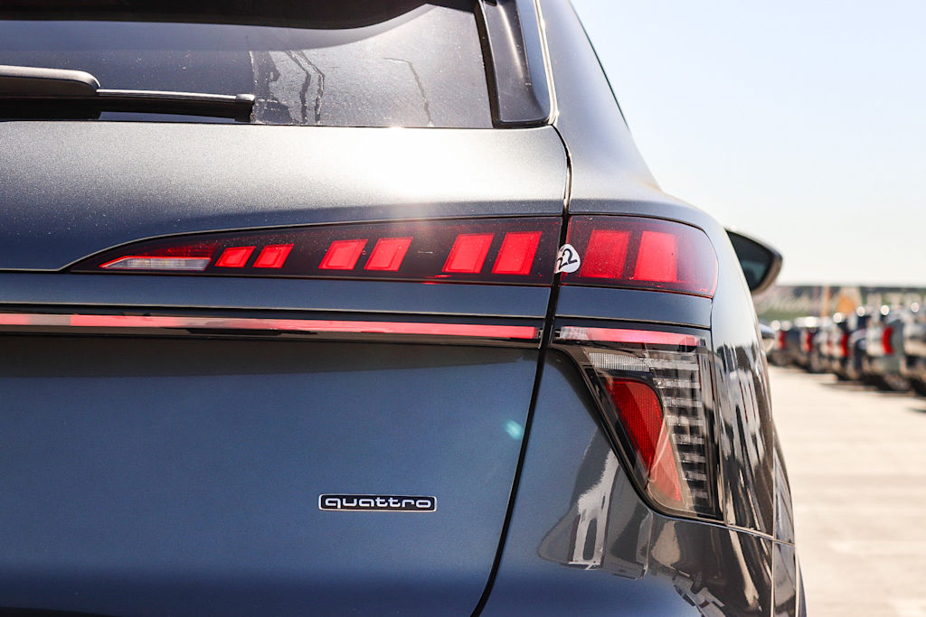 Thumbnail: 2026 Audi Q3 - 20