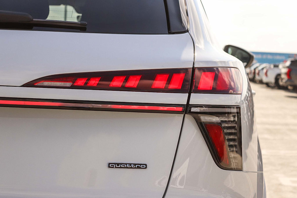 Thumbnail: 2026 Audi Q3 - 21