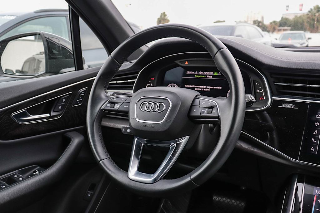 Thumbnail: 2023 Audi Q7 - 13