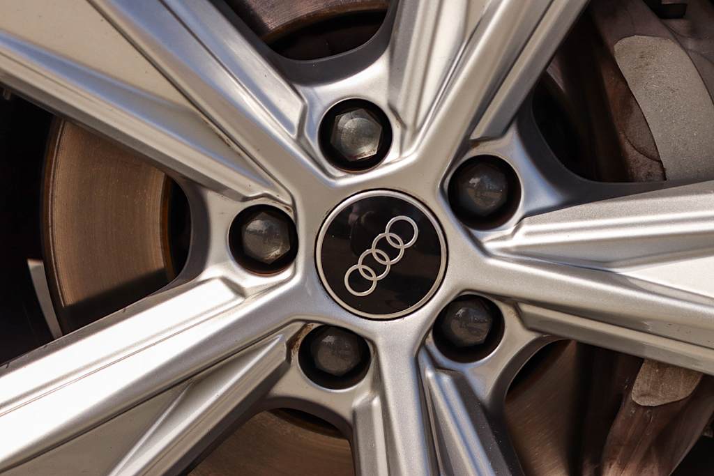 Thumbnail: 2023 Audi Q7 - 25