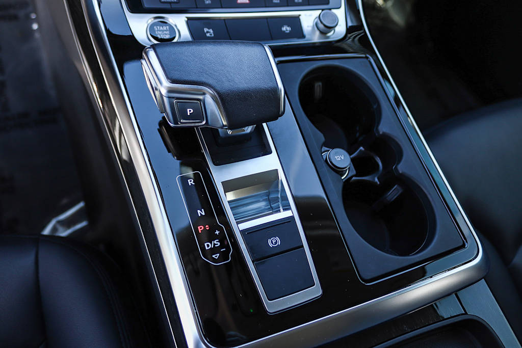 Thumbnail: 2023 Audi Q7 - 14