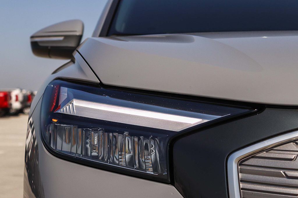 Thumbnail: 2023 Audi Q4 e-tron - 21