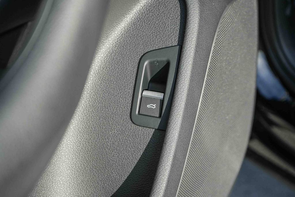 Thumbnail: 2022 Audi Q7 - 35