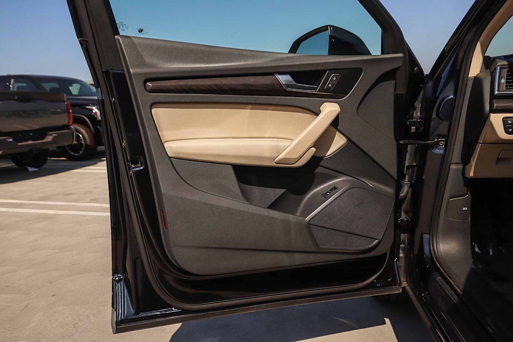 Thumbnail: 2019 Audi Q5 - 32