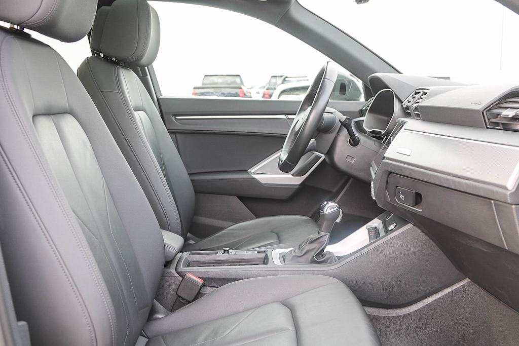 Thumbnail: 2022 Audi Q3 - 9