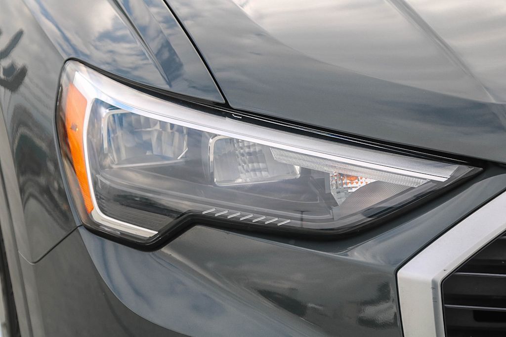 Thumbnail: 2022 Audi Q3 - 19