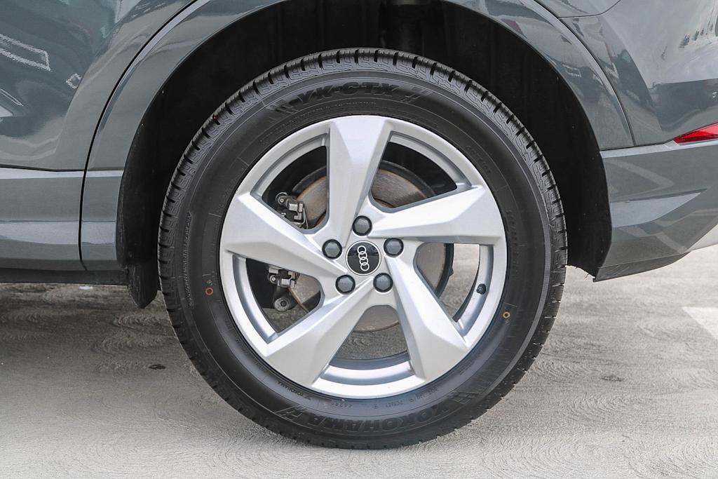 Thumbnail: 2022 Audi Q3 - 6