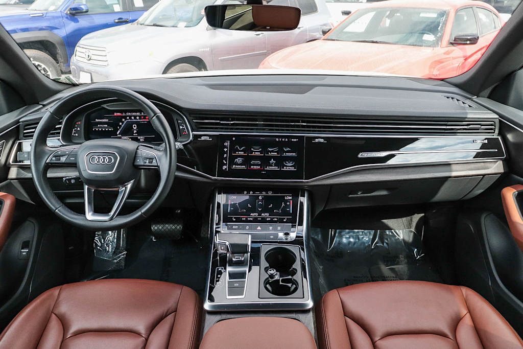 Thumbnail: 2023 Audi Q8 - 14