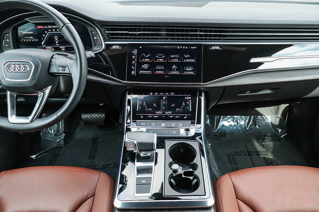 Thumbnail: 2023 Audi Q8 - 37