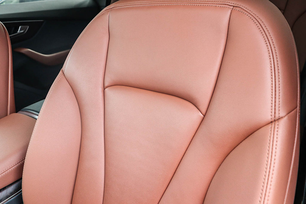 Thumbnail: 2023 Audi Q8 - 61