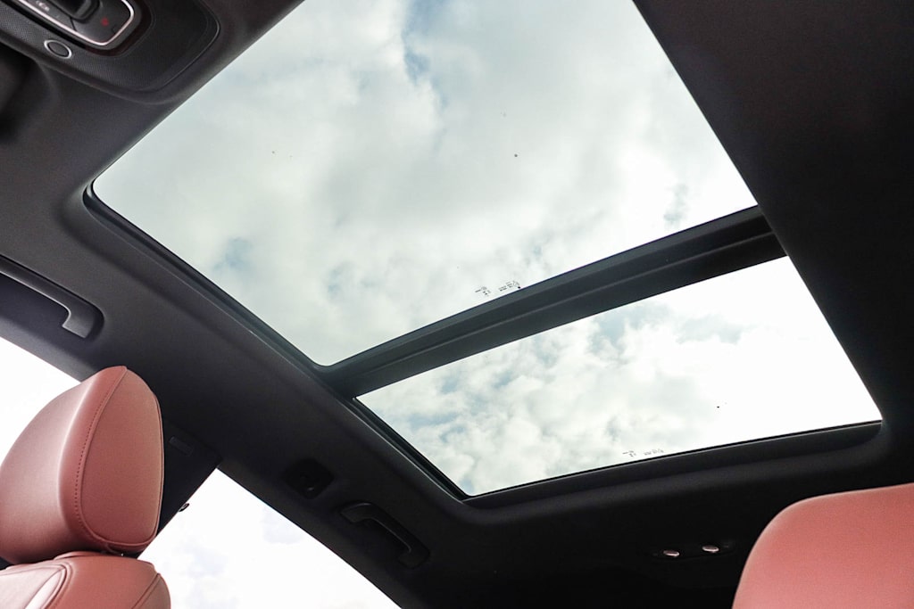 Thumbnail: 2023 Audi Q8 - 60