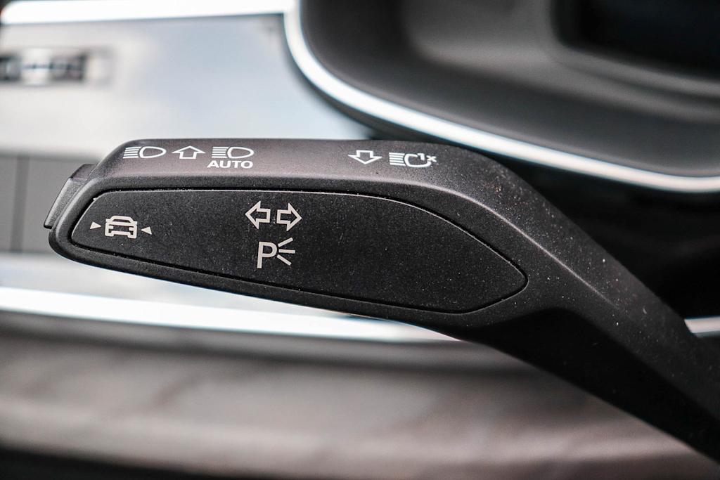 Thumbnail: 2023 Audi Q8 - 55