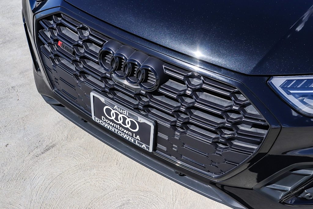 Thumbnail: 2024 Audi SQ5 - 7