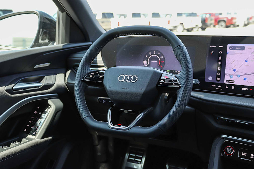 Thumbnail: 2026 Audi SQ5 - 8