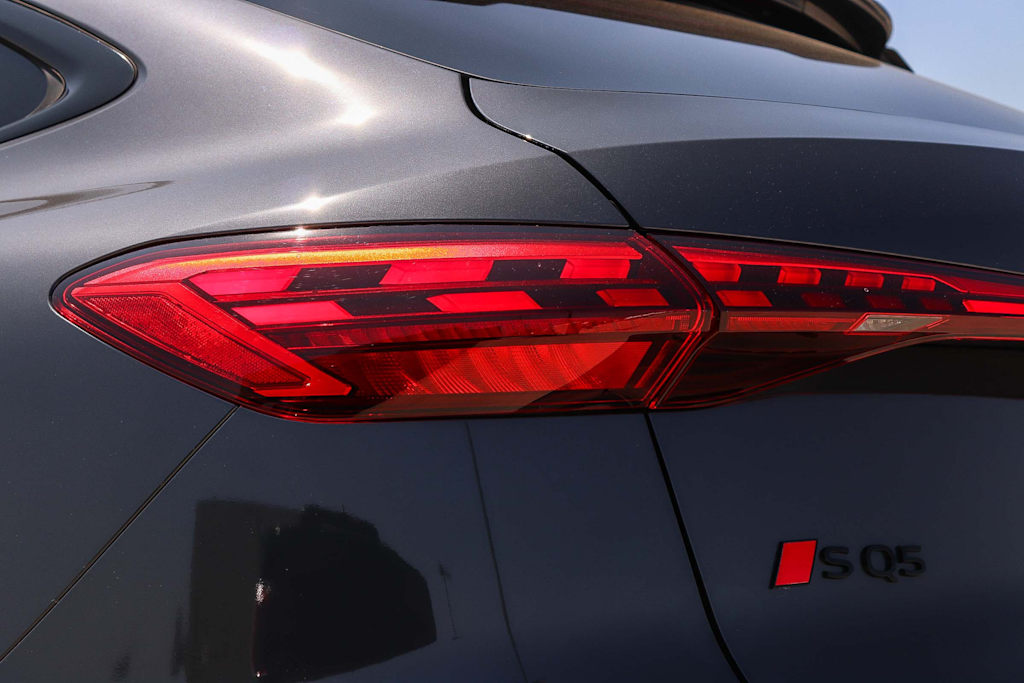 Thumbnail: 2026 Audi SQ5 - 22