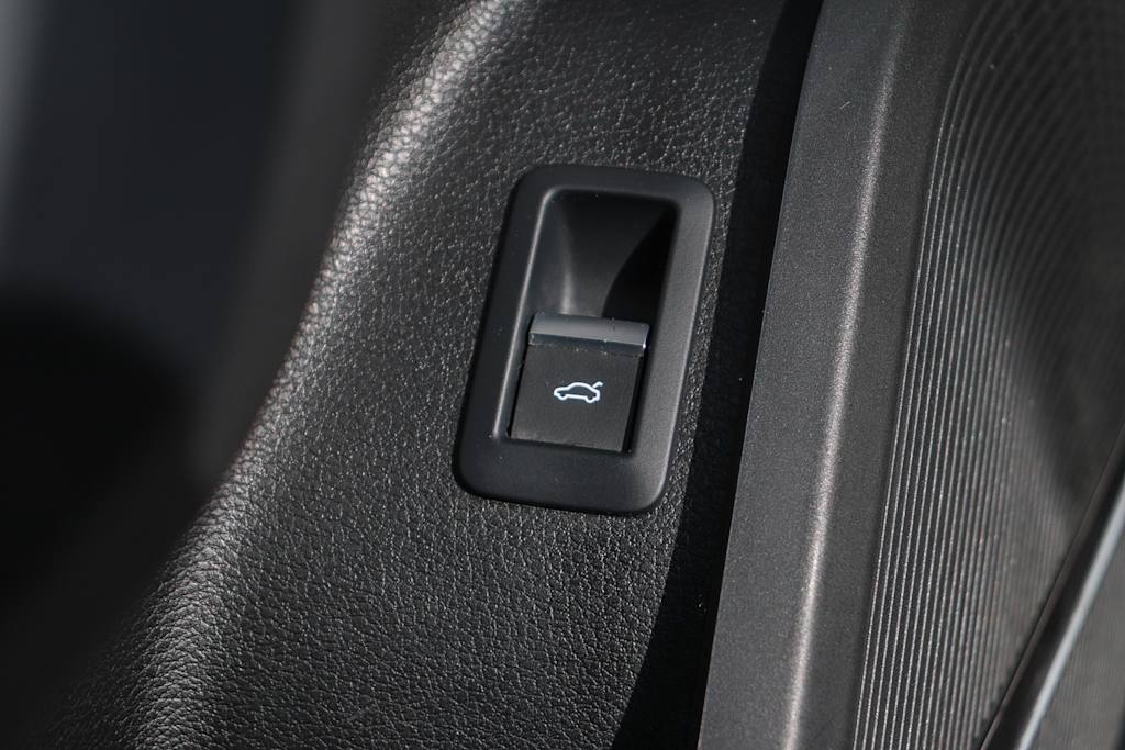 Thumbnail: 2023 Audi Q5 - 32