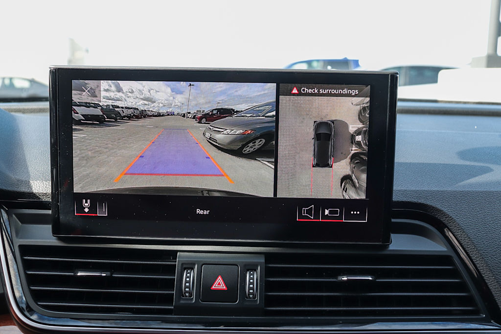 Thumbnail: 2023 Audi Q5 - 36