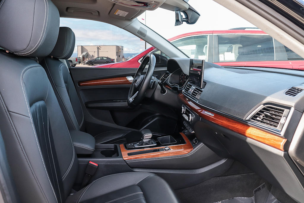 Thumbnail: 2023 Audi Q5 - 13