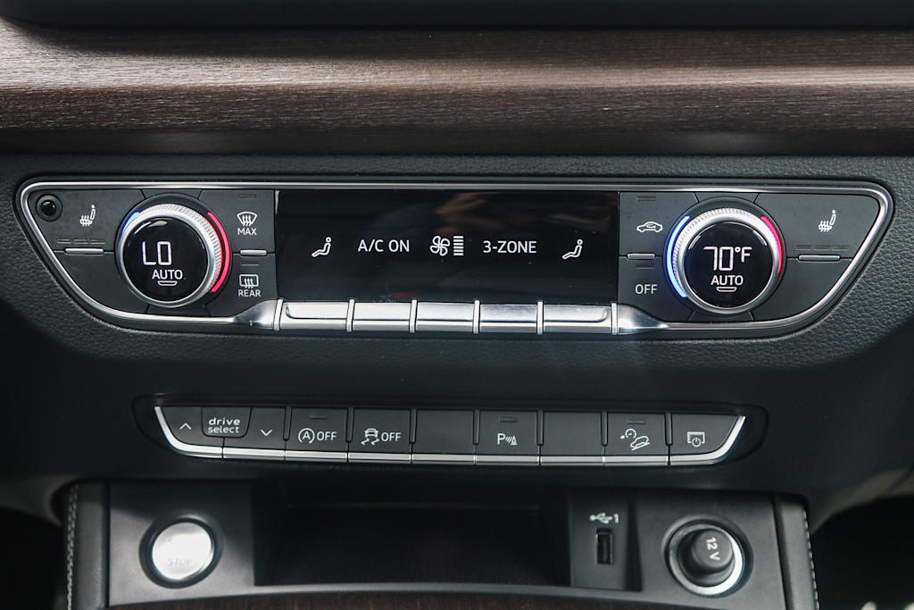 Thumbnail: 2022 Audi Q5 - 27