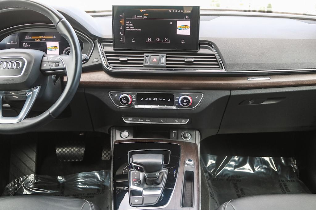 Thumbnail: 2022 Audi Q5 - 8