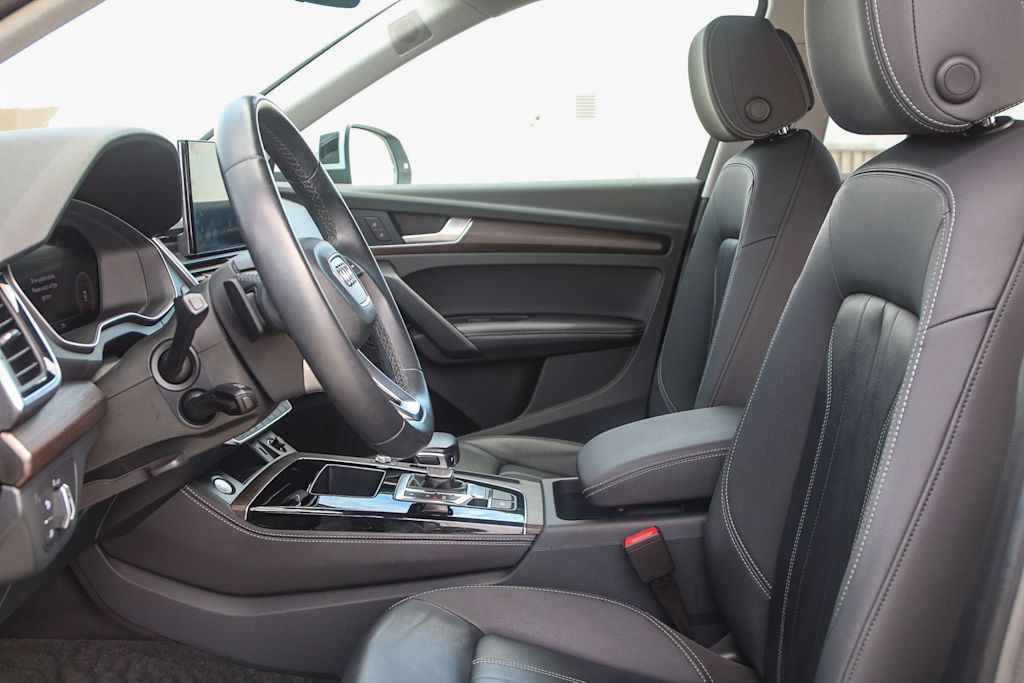 Thumbnail: 2022 Audi Q5 - 10