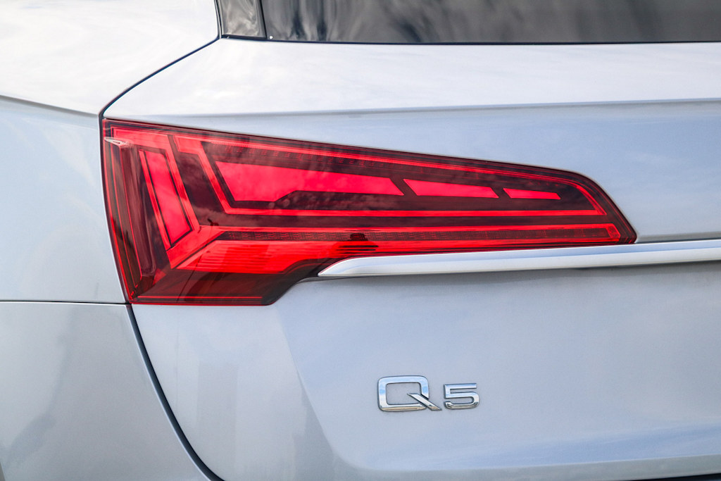 Thumbnail: 2022 Audi Q5 - 24