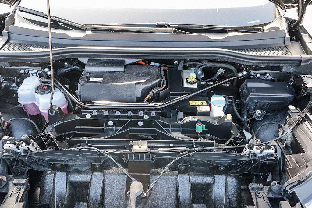 Thumbnail: 2023 Audi Q4 e-tron - 7