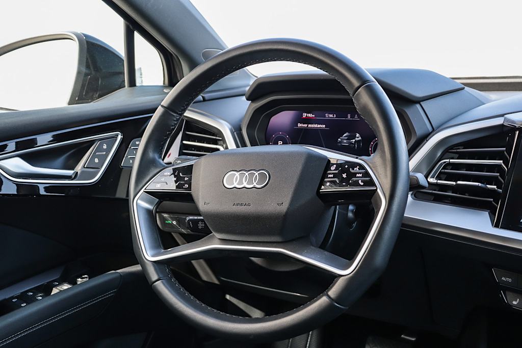 Thumbnail: 2023 Audi Q4 e-tron - 8